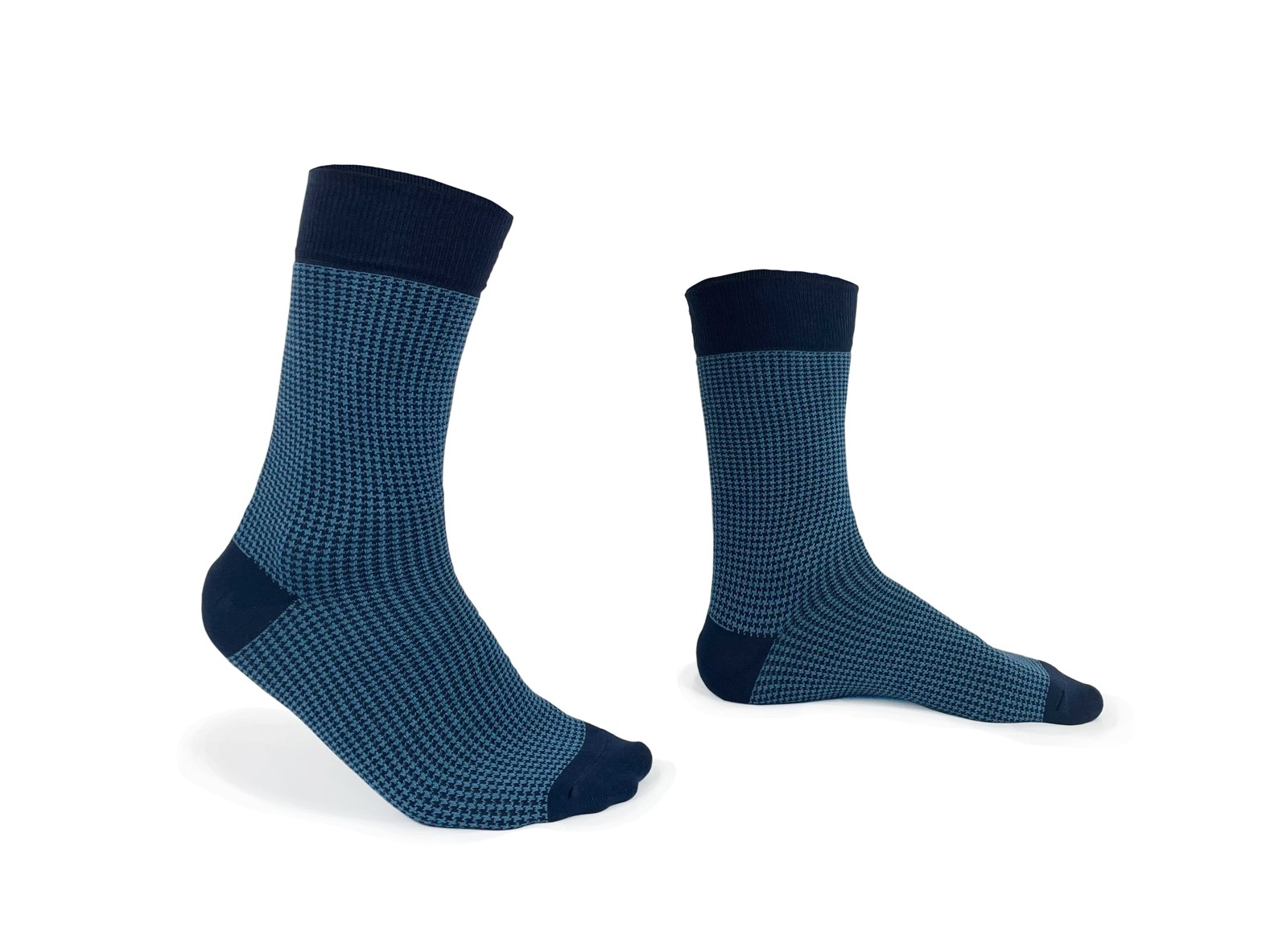 chaussettes-fantaisie-hommes-femmes-en-coton-bleu-marine-à-motif-pied-de-poule-bleu marine et bleu-ciel-remaillées-à-la-main